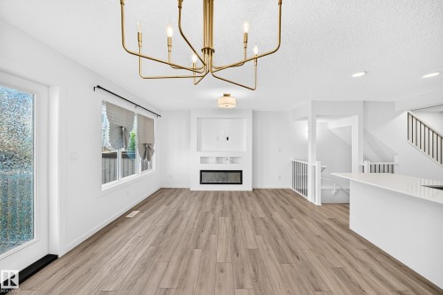 #4 905 172 St Sw, Edmonton, AB - Indoor Photo Showing Other Room