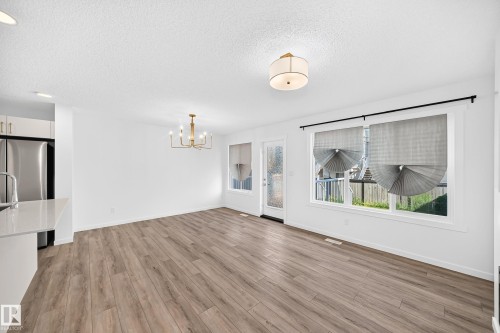 #4 905 172 St Sw, Edmonton, AB - Indoor