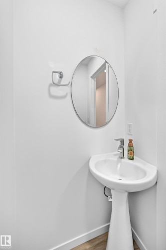 #4 905 172 St Sw, Edmonton, AB - Indoor Photo Showing Bathroom
