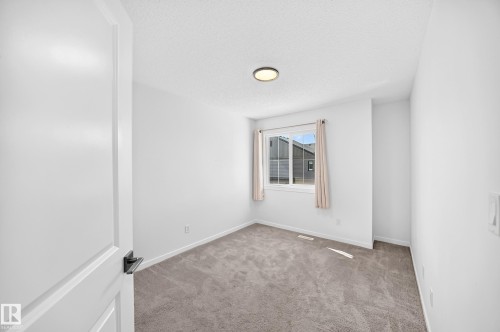 #4 905 172 St Sw, Edmonton, AB - Indoor Photo Showing Other Room