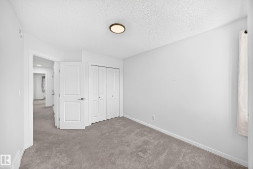 #4 905 172 St Sw, Edmonton, AB - Indoor Photo Showing Other Room