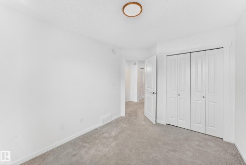 #4 905 172 St Sw, Edmonton, AB - Indoor Photo Showing Other Room