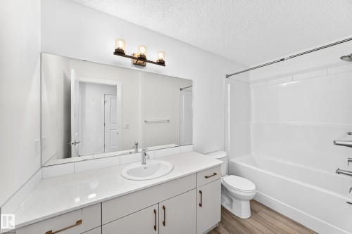 #4 905 172 St Sw, Edmonton, AB - Indoor Photo Showing Bathroom