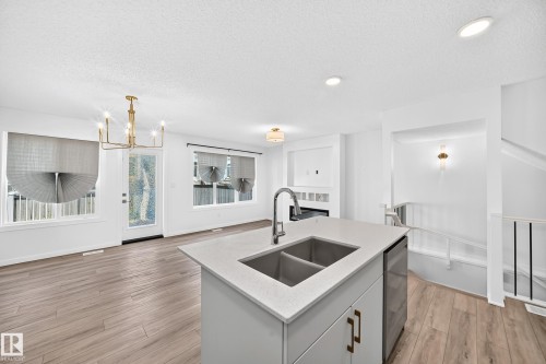 #4 905 172 St Sw, Edmonton, AB - Indoor Photo Showing Kitchen With Double Sink
