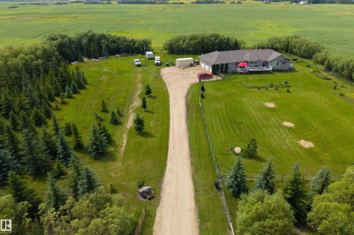55326 RGE ROAD 260   Rural Sturgeon County, AB T8R 0T5