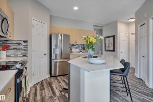#29 4821 Terwillegar Cm Nw, Edmonton, AB - Indoor Photo Showing Kitchen