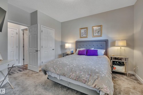 #29 4821 Terwillegar Cm Nw, Edmonton, AB - Indoor Photo Showing Bedroom