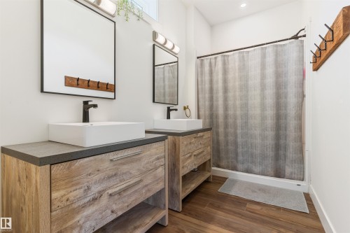 5406 Poplar Lane, Athabasca Town, AB - Indoor Photo Showing Bathroom