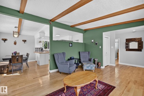 7703 134 Avenue Nw, Edmonton, AB - Indoor