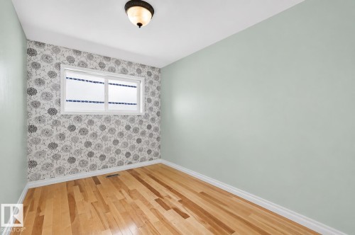 7703 134 Avenue Nw, Edmonton, AB - Indoor Photo Showing Other Room