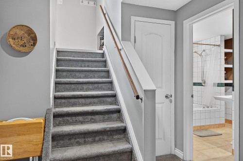 7703 134 Avenue Nw, Edmonton, AB - Indoor Photo Showing Other Room