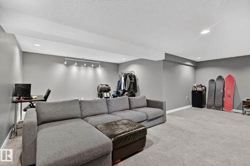 7703 134 Avenue Nw, Edmonton, AB - Indoor Photo Showing Living Room