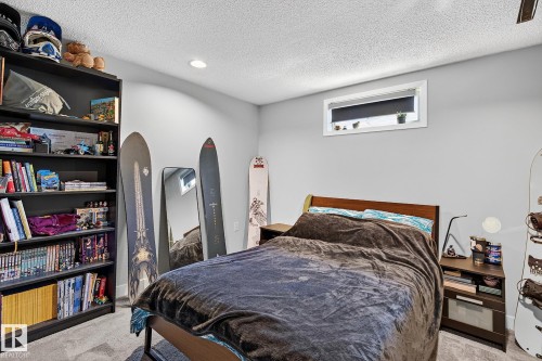 7703 134 Avenue Nw, Edmonton, AB - Indoor Photo Showing Bedroom
