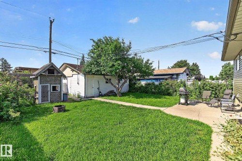 7703 134 Avenue Nw, Edmonton, AB - Outdoor