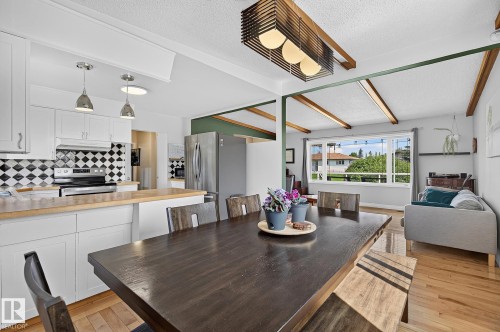 7703 134 Avenue Nw, Edmonton, AB - Indoor