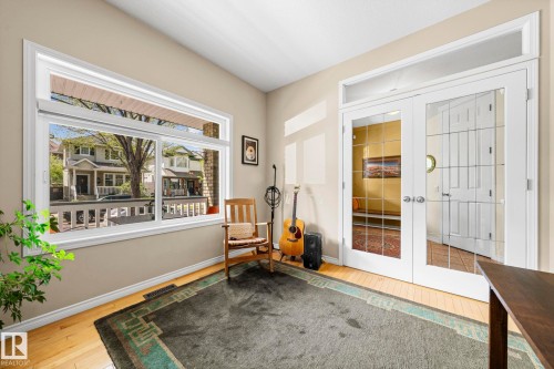 9923 89 Street, Edmonton, AB - Indoor Photo Showing Other Room