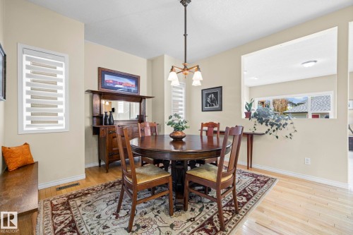 9923 89 Street, Edmonton, AB - Indoor Photo Showing Dining Room