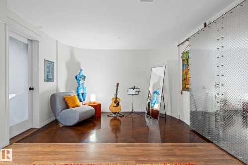 9923 89 Street, Edmonton, AB - Indoor Photo Showing Other Room