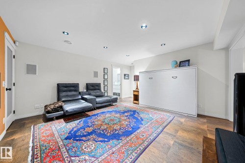 9923 89 Street, Edmonton, AB - Indoor