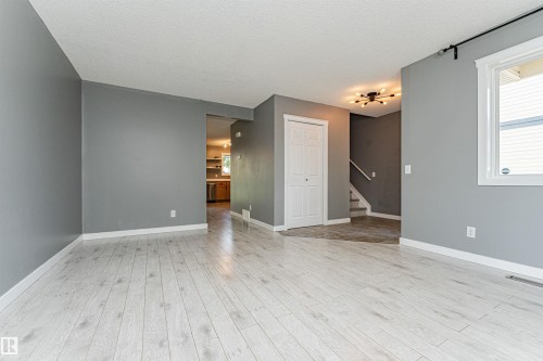#134 10909 106 St Nw, Edmonton, AB - Indoor Photo Showing Other Room