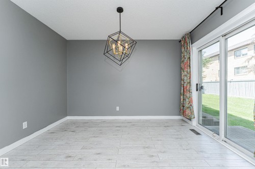 #134 10909 106 St Nw, Edmonton, AB - Indoor Photo Showing Other Room