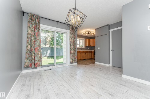 #134 10909 106 St Nw, Edmonton, AB - Indoor Photo Showing Other Room