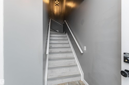 #134 10909 106 St Nw, Edmonton, AB - Indoor Photo Showing Other Room