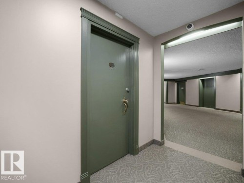 #912 13910 Stony Plain Rd Nw Nw, Edmonton, AB - Indoor Photo Showing Other Room