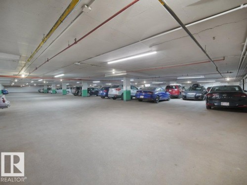 #912 13910 Stony Plain Rd Nw Nw, Edmonton, AB - Indoor Photo Showing Garage
