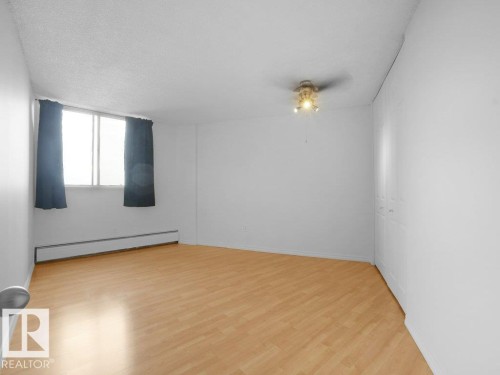 #912 13910 Stony Plain Rd Nw Nw, Edmonton, AB - Indoor Photo Showing Other Room