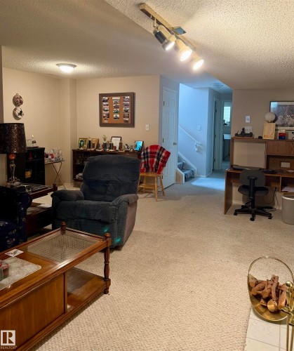 14839 47 Street Nw, Edmonton, AB - Indoor