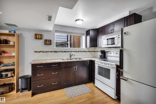 10282 87 Street Nw, Edmonton, AB - Indoor Photo Showing Kitchen With Double Sink