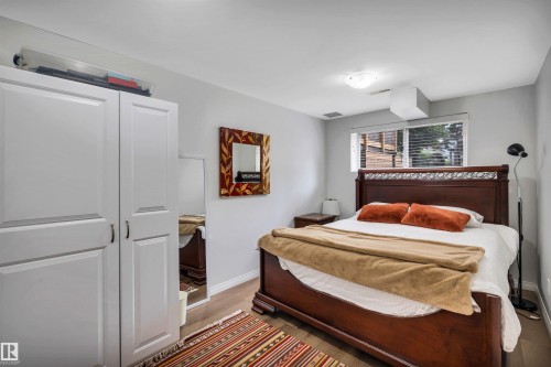 10282 87 Street Nw, Edmonton, AB - Indoor Photo Showing Bedroom