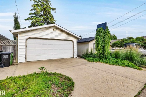 10282 87 Street Nw, Edmonton, AB - Outdoor