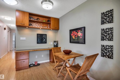 10282 87 Street Nw, Edmonton, AB - Indoor Photo Showing Dining Room
