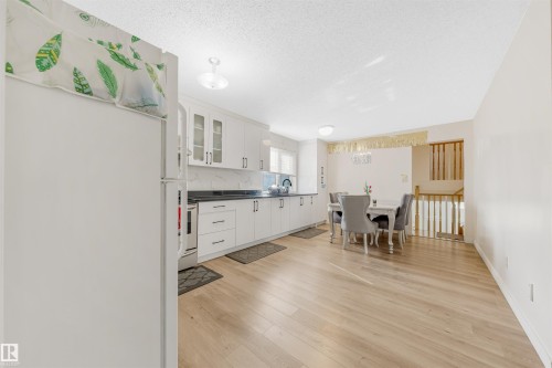 5417 14A Ave, Edmonton, AB - Indoor