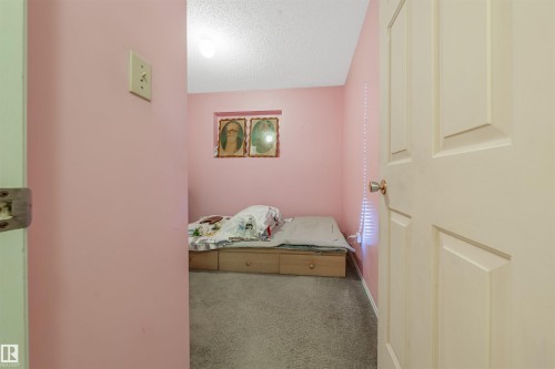 5417 14A Ave, Edmonton, AB - Indoor