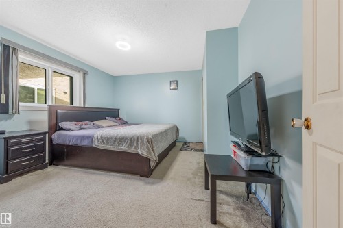 5417 14A Ave, Edmonton, AB - Indoor Photo Showing Bedroom