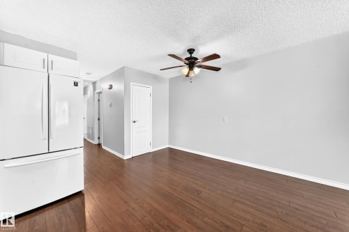 11607 137 Avenue Nw, Edmonton, AB - Indoor Photo Showing Other Room