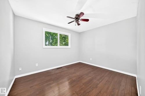 11607 137 Avenue Nw, Edmonton, AB - Indoor Photo Showing Other Room