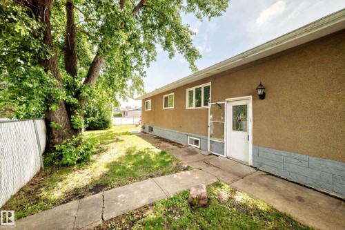 11607 137 Avenue Nw, Edmonton, AB - Outdoor With Exterior