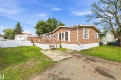 46 Maple Terrace Northwest  Edmonton, AB T6P 1H6