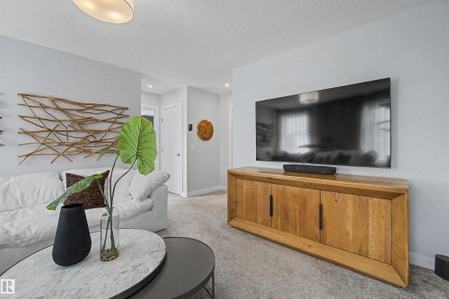 2 Nouveau Drive, St. Albert, AB - Indoor Photo Showing Living Room