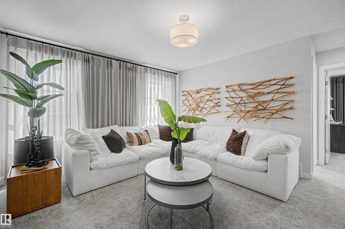 2 Nouveau Drive, St. Albert, AB - Indoor Photo Showing Living Room