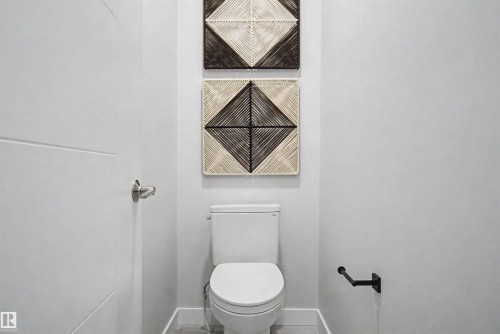 2 Nouveau Drive, St. Albert, AB - Indoor Photo Showing Bathroom