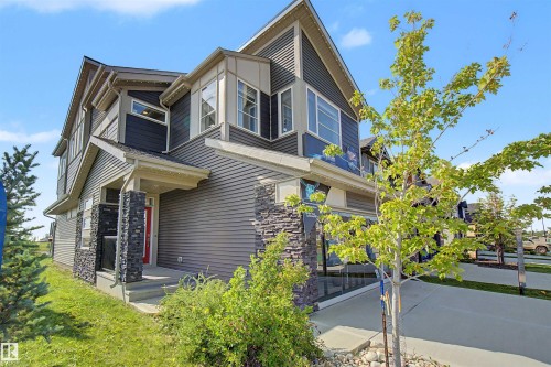 2 Nouveau Drive, St. Albert, AB - Outdoor