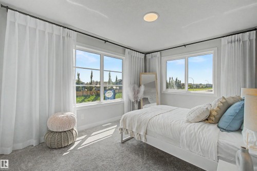 2 Nouveau Drive, St. Albert, AB - Indoor Photo Showing Bedroom