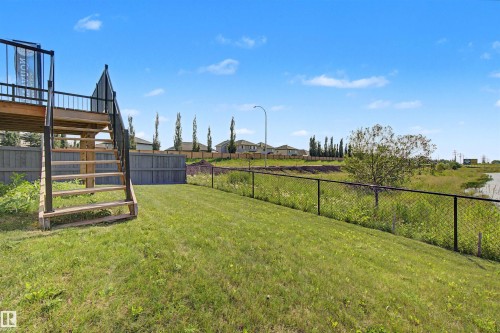 2 Nouveau Drive, St. Albert, AB - Outdoor
