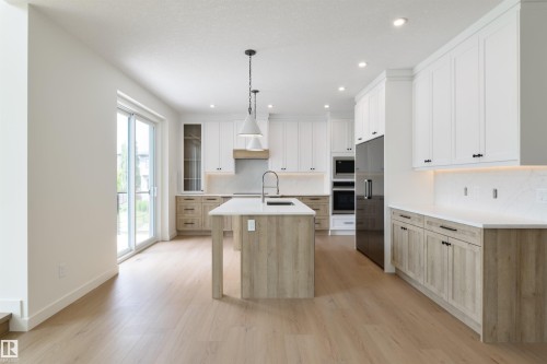 23 Lakevista, Beaumont, AB - Indoor Photo Showing Kitchen With Upgraded Kitchen