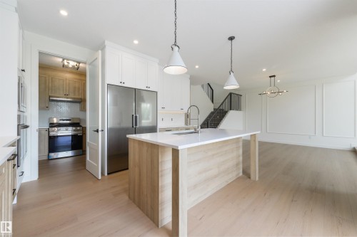 23 Lakevista, Beaumont, AB - Indoor Photo Showing Kitchen With Upgraded Kitchen